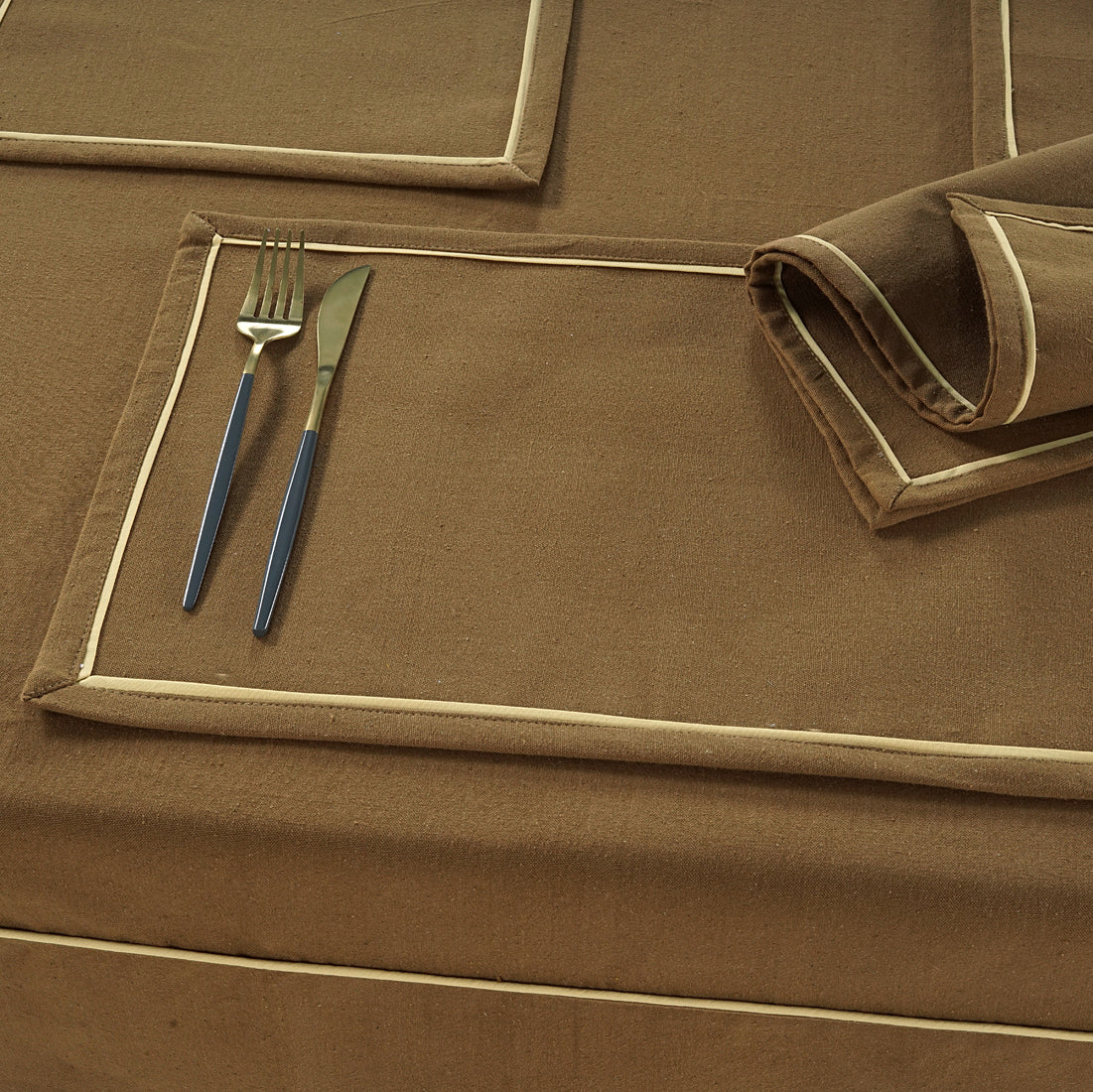 Comfortable Plain Virgo Woven Cotton Table Cover online In India