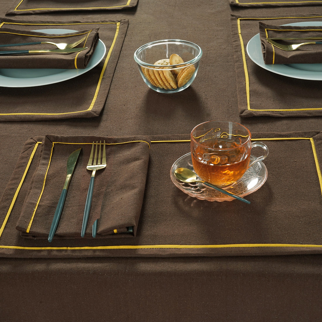 Comfortable Plain Virgo Woven Cotton Table Cover online In India