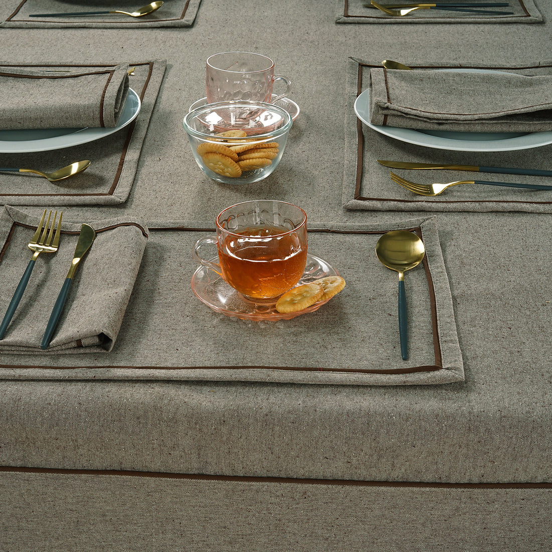 Comfortable Plain Virgo Woven Cotton Table Cover online In India