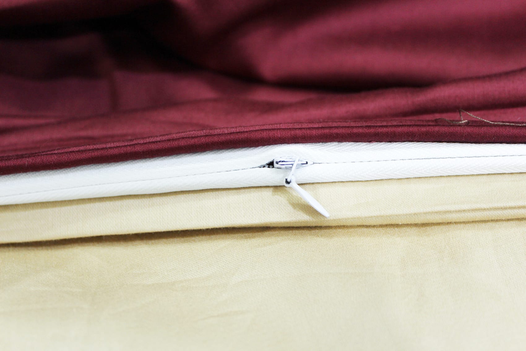 Plain 400 TC Luxurious Cotton Satin Duvet Cover in Burgundy and Beige online in India