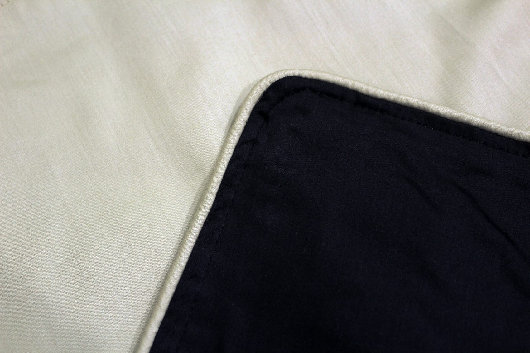 Plain Cotton Satin 400 TC Luxurious Duvet Cover - Black & Khaki