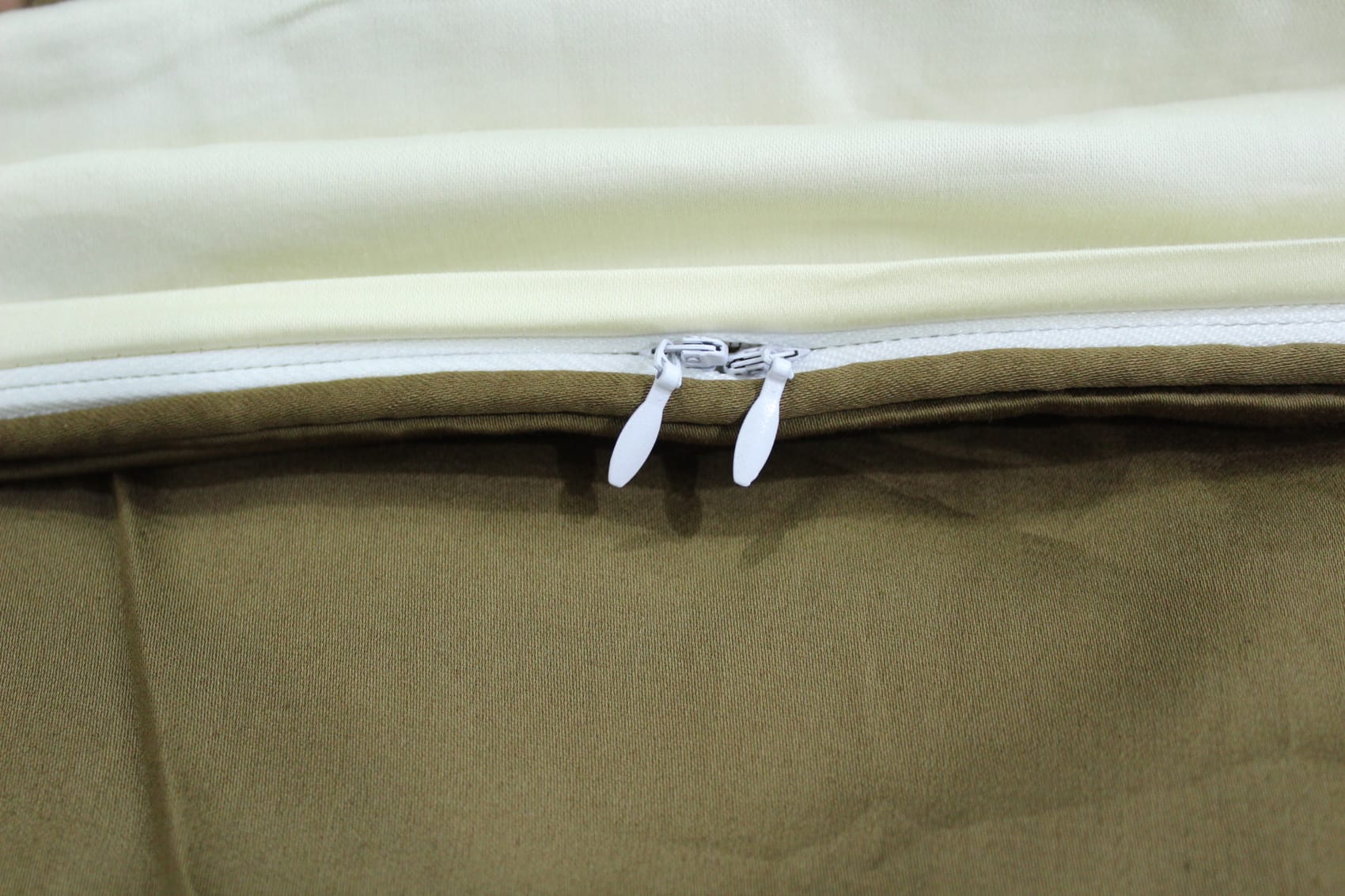 Plain 400 TC Luxurious Cotton Satin Duvet Cover in Cream & Mehendi Green online in India