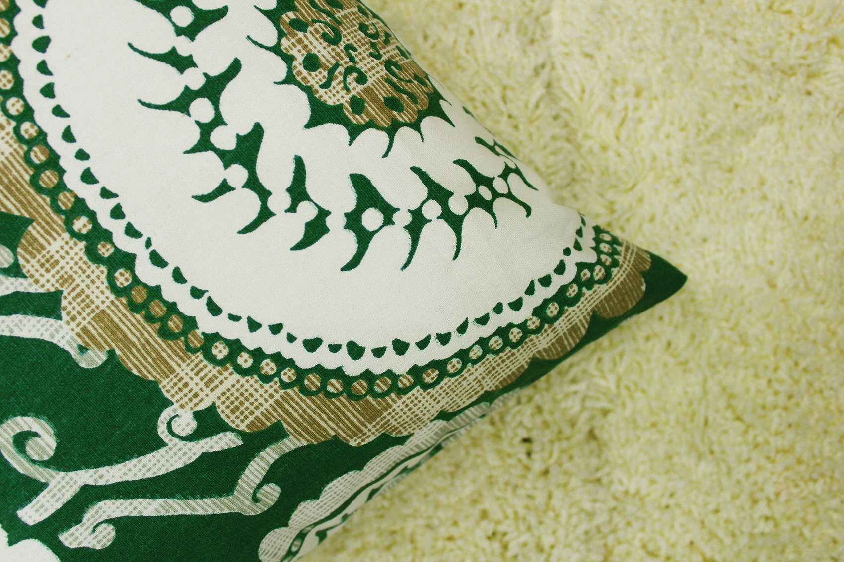 Quartz Printed Floral  Cotton Cushion Cover - Green