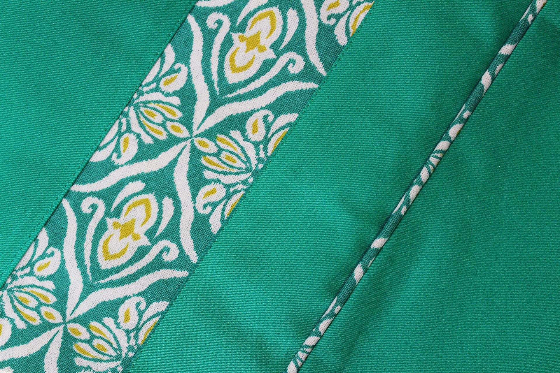 600 TC Luxurious Cotton Satin Bolster Cover Set in Aqua-2Pcs
