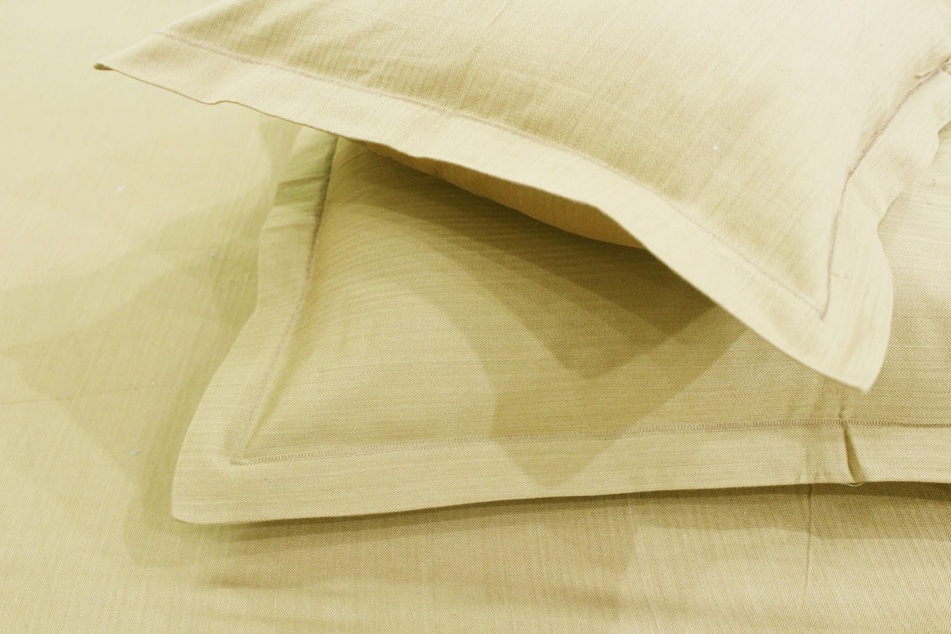 Soft Mercerized Cotton Texture Weave Cotton Fitted Bedsheet In Glod