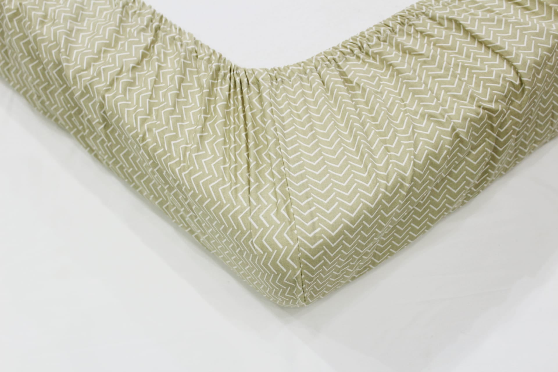Soft Cotton Printed 250 TC Geometrical Fitted Bedsheet In Beige At Best Prices