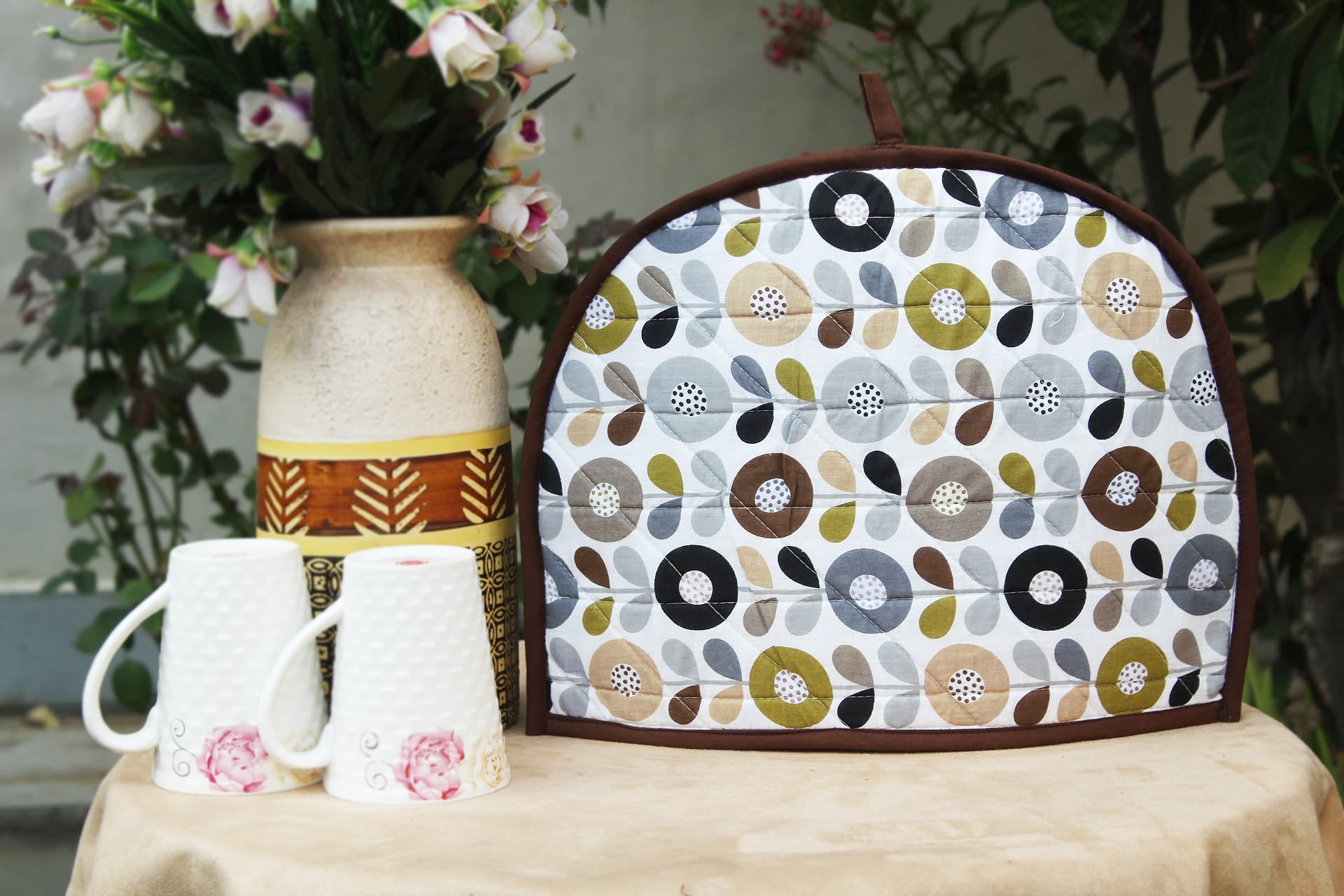 Stylish Printed Cotton Quilted Tea Cozy online in India at best prices