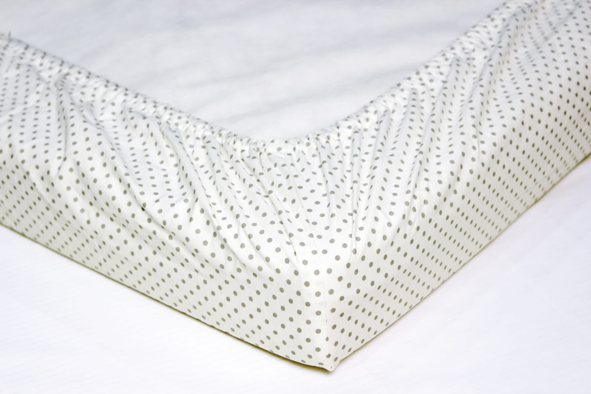 Soft Cotton Baby Cot Fitted Bedsheet online In India