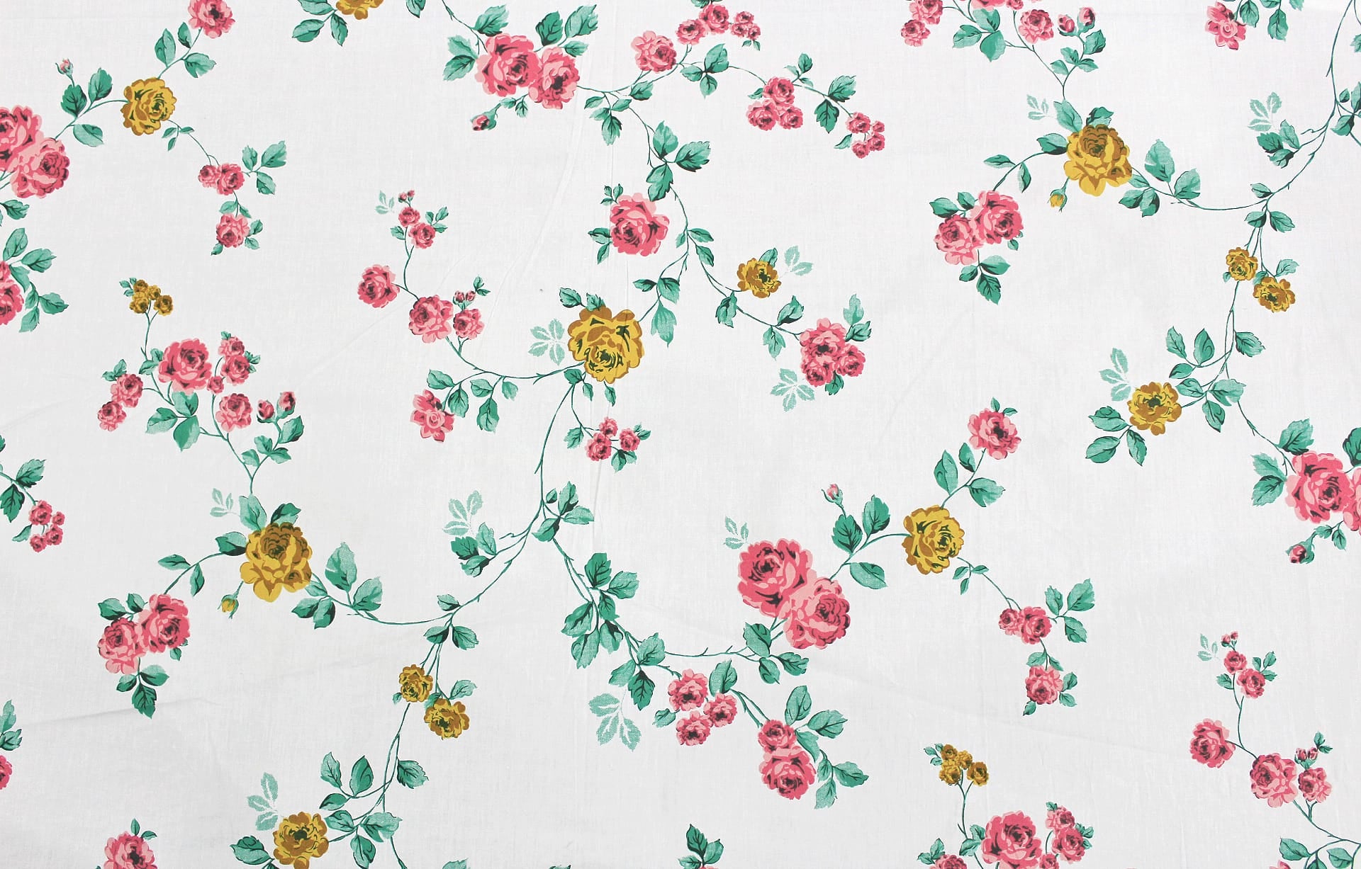 Soft Cotton Floral print 250 TC fitted bedsheet in Rust At Best Prices