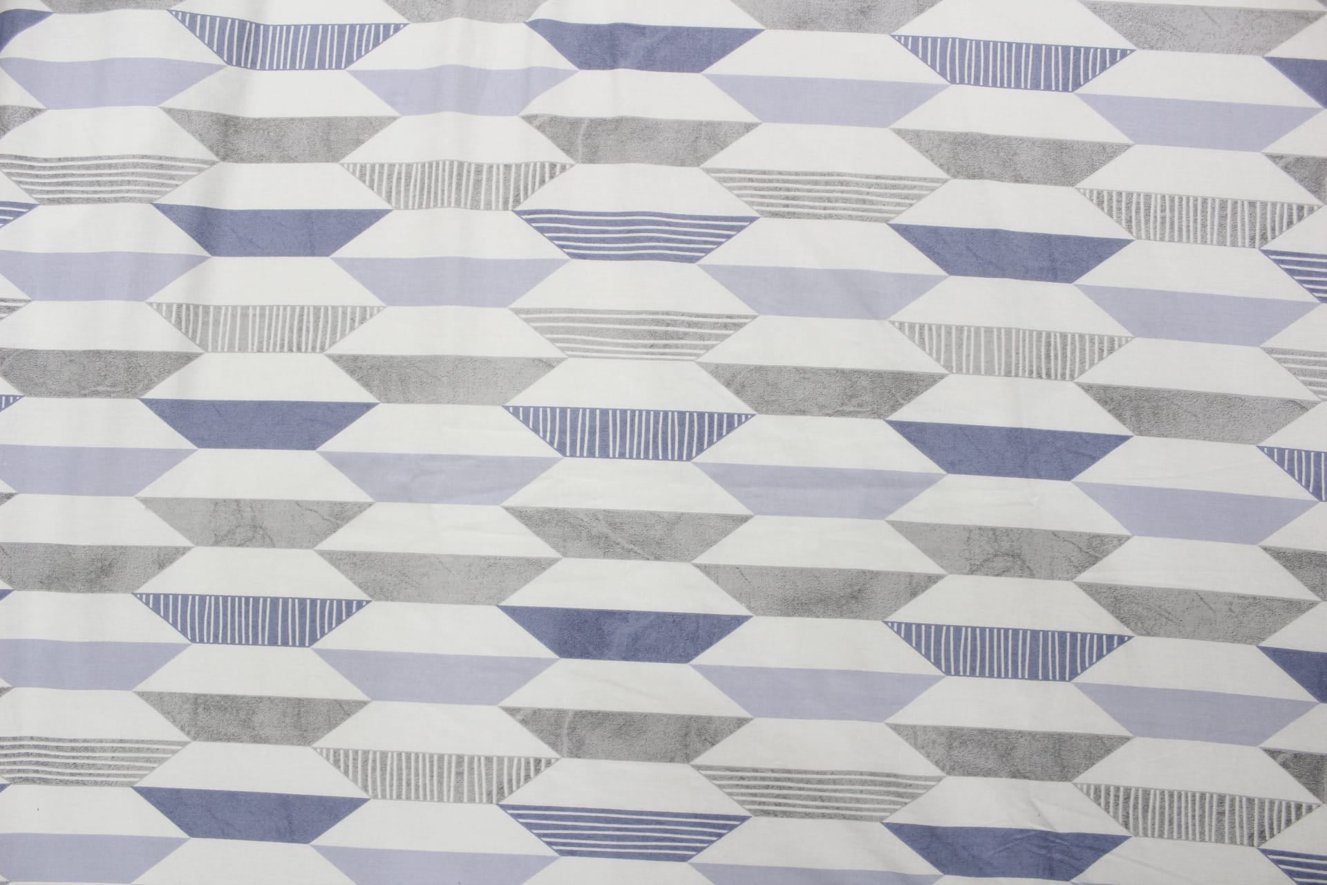 Printed Geometrical Cotton 250 TC Fitted Bedsheet - Blue