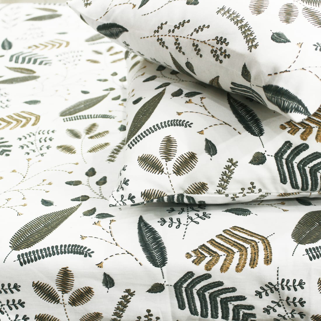 Soft Cotton Floral Print 250 TC Fitted Bedsheet In Green Online In India