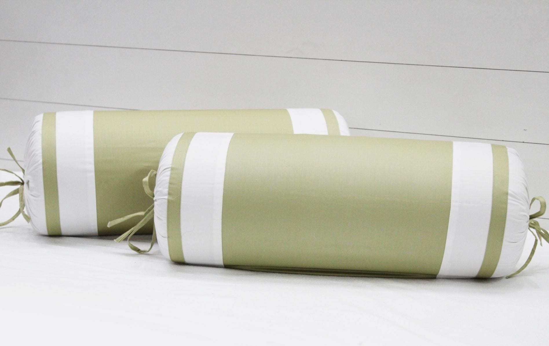 400 TC Luxurious Cotton Satin Bolster Cover Set in Light Green-2Pcs