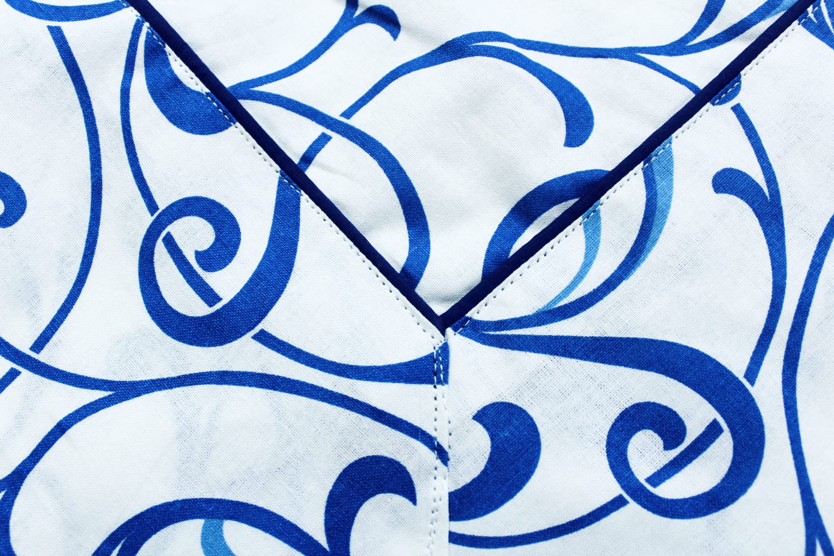 Prism Blue Printed Cotton Floral Table Cover(1 Pc) online in India