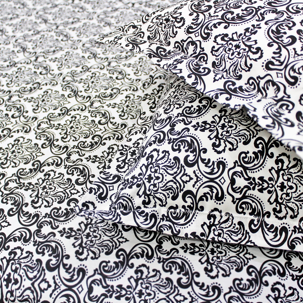 Soft cotton damask print 144 TC Fitted Bedsheet In Black At Best Prices