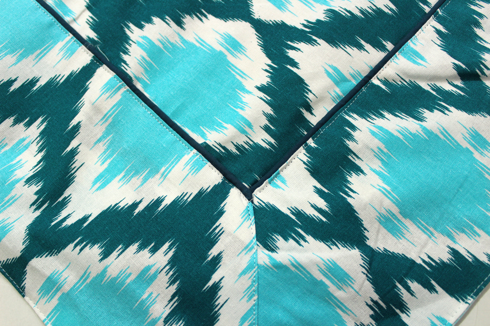 Prism Aqua Printed Cotton Damask Table Cover(1 Pc) online in India