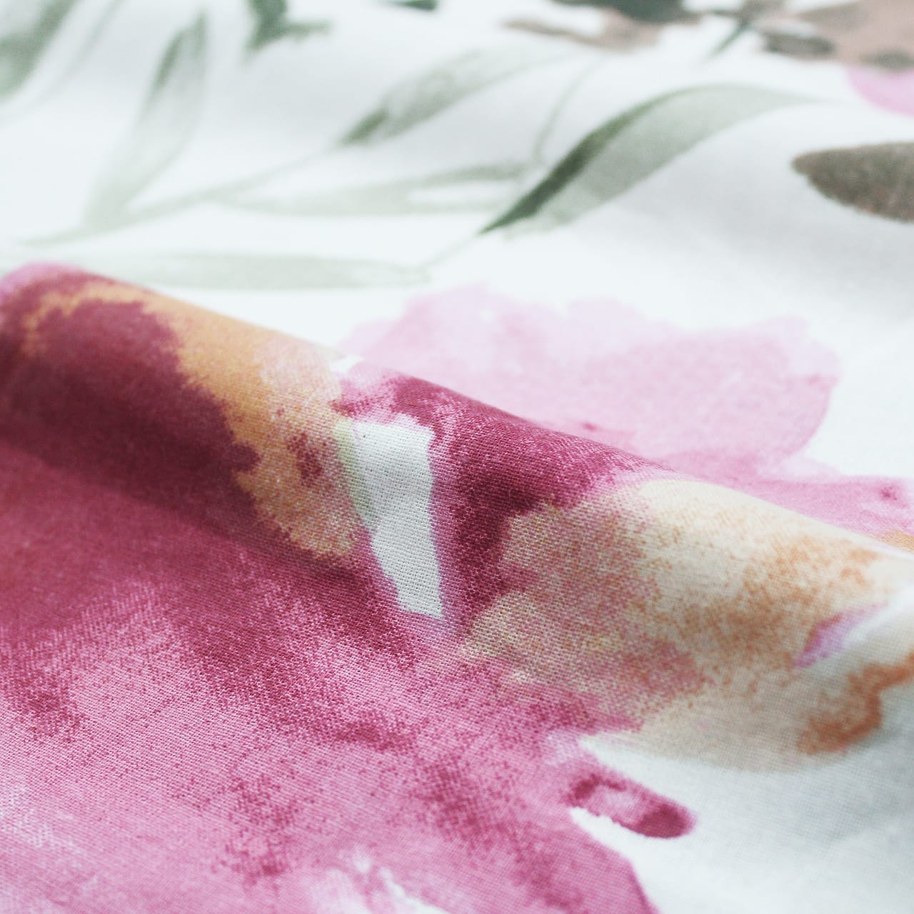 Prism Magenta Printed Cotton Floral Table Cover(1 Pc) online in India