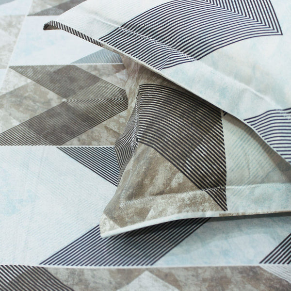 Printed Cotton Geometrical 144 TC Bedsheet - Blue