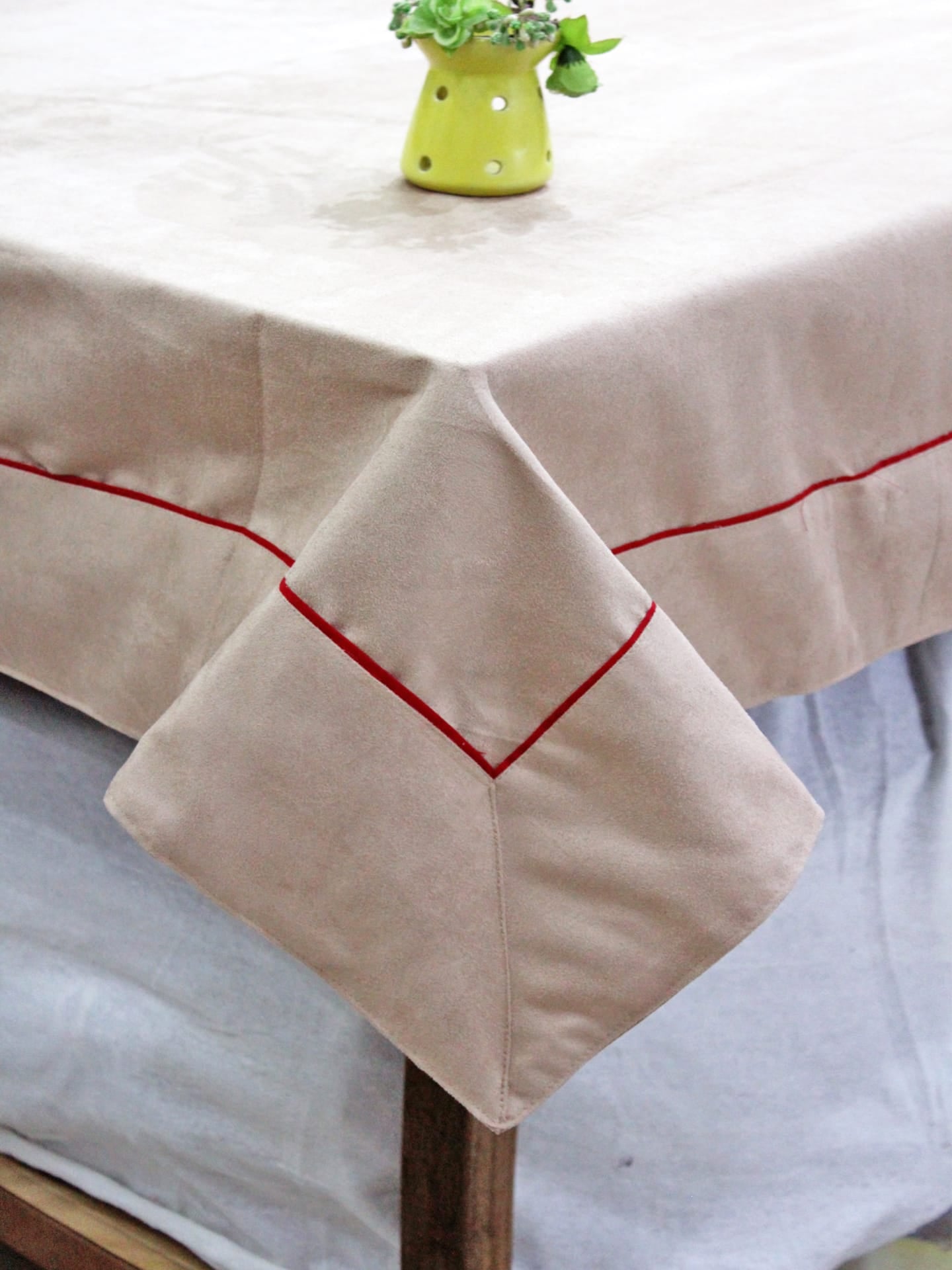SUEDE Plain Microfibre 1 Pc Table Cloth - BEIGE