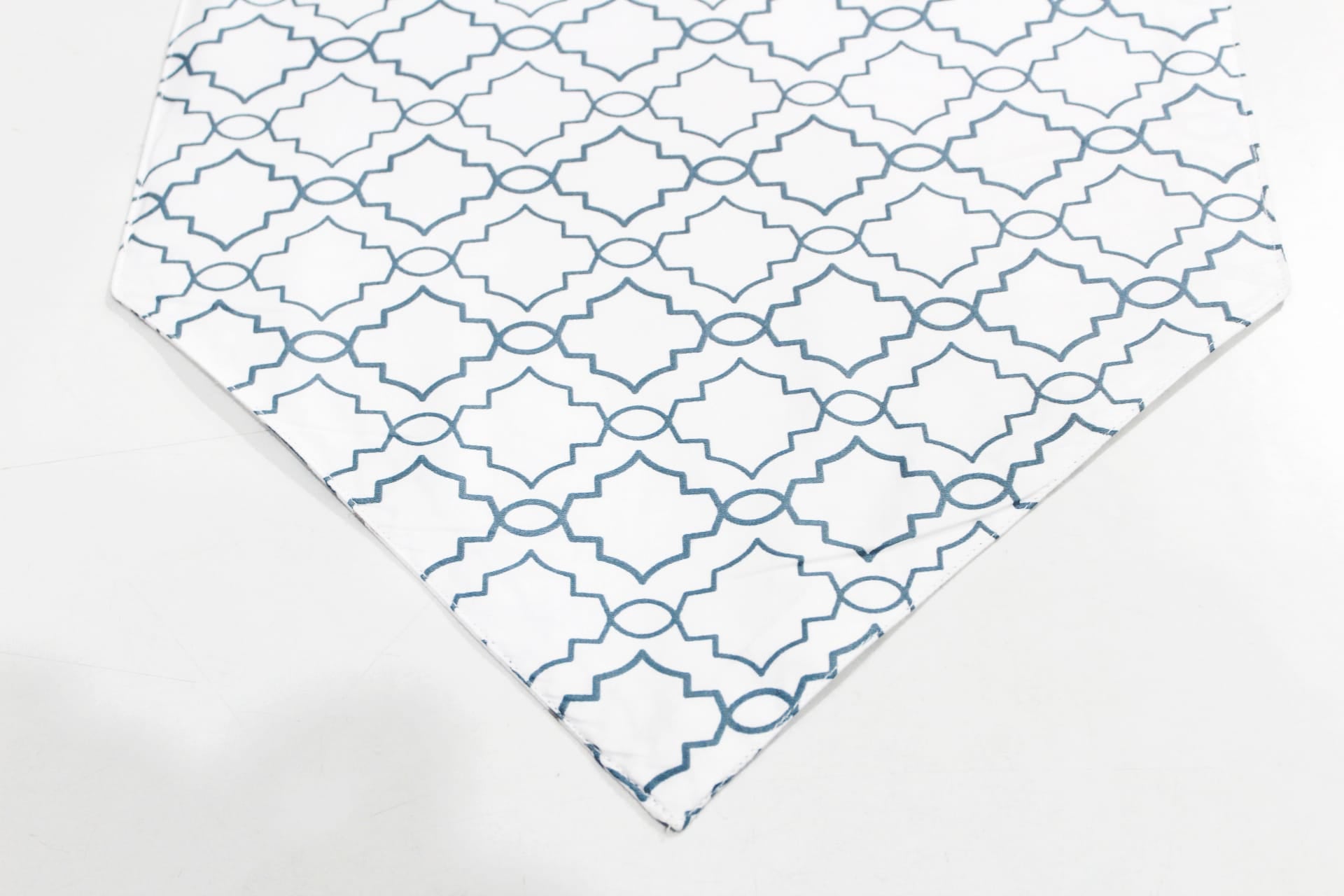 300 TC Ikat Cotton Table Runner for 6 Seater Table in Blue online