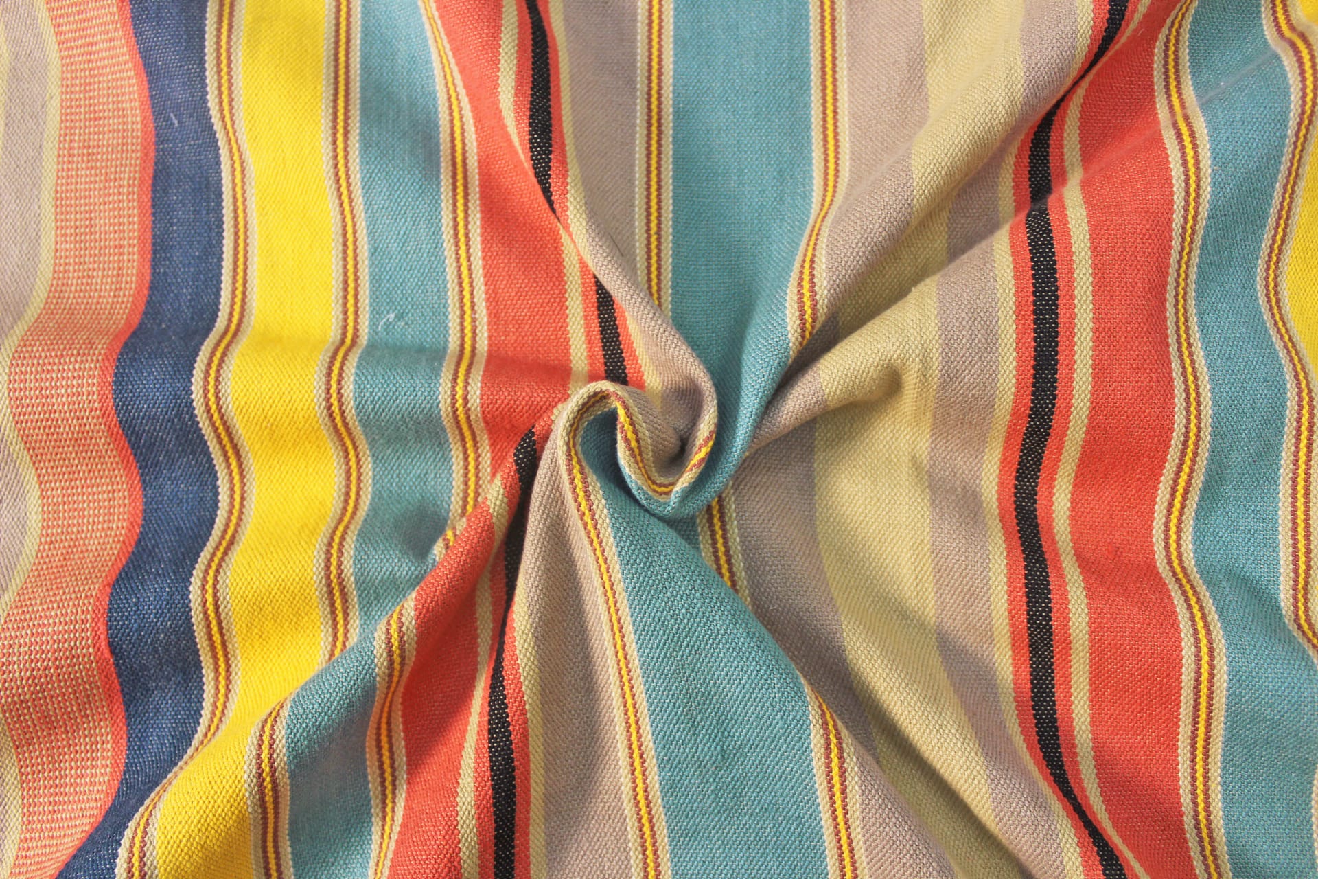 Elegant Alpha Woven 100% Cotton Handloom Bed Cover online in India