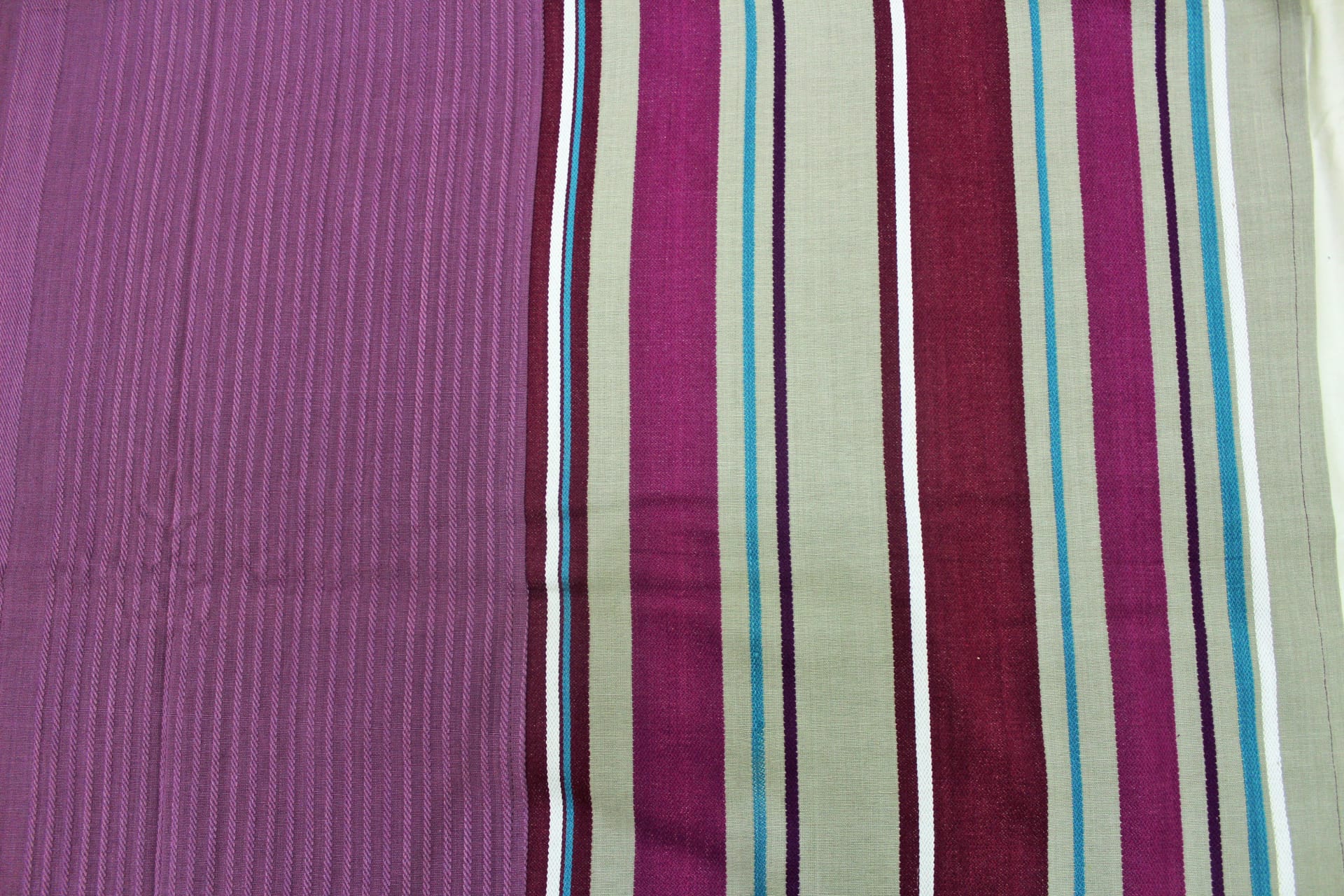 Elegant Alpha Woven 100% Cotton Handloom Bed Cover online in India