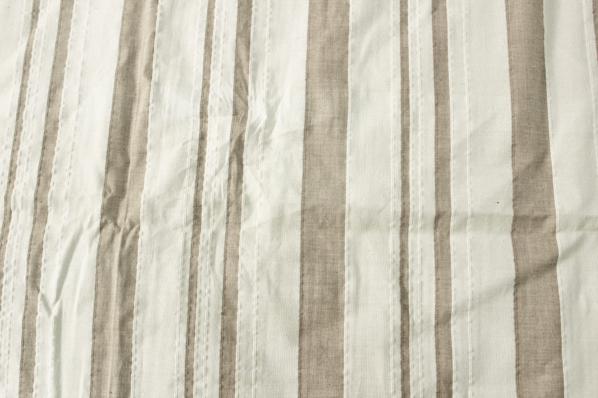 Elegant Alpha Woven 100% Cotton Handloom Bed Cover online in India