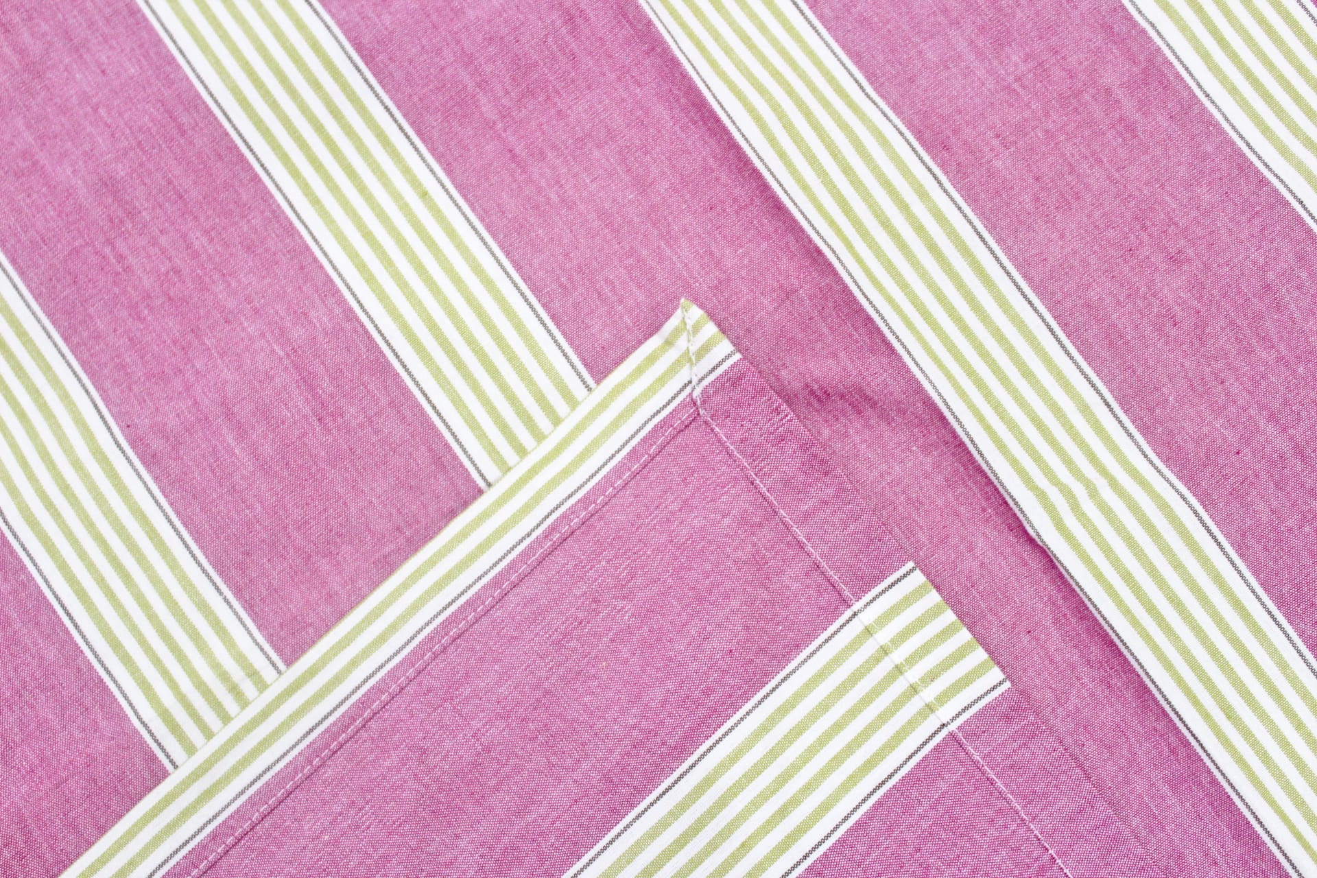 Elegant Alpha Woven 100% Cotton Handloom Bed Cover online in India